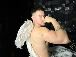 Live toy BrunoWalker