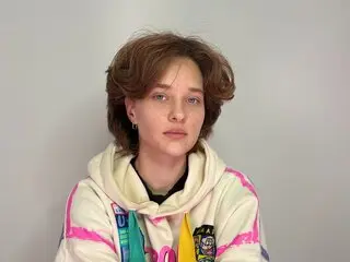 Livesex shows ElswythCrosier